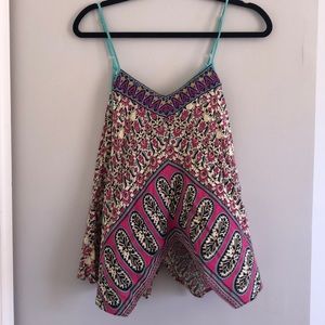 Patterned swing top
